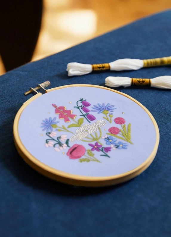 DMC Designer Embroidery Kit - English Garden